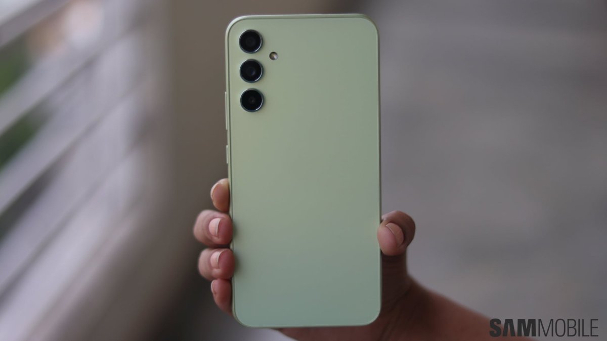 سامسونج تصدر تحديثاً أمنياً لهاتف Galaxy A34 يغطي 62 ثغرة