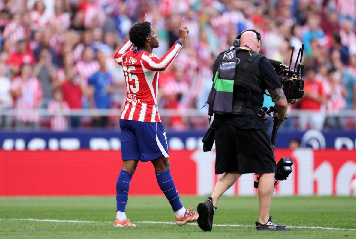 أتلتيكو مدريد يقرر ضم جوناثان دافيد بشكل نهائي بعد تألقه