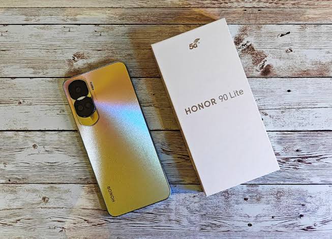 هتاخد سيلفى براحتك..سعر ومواصفات هاتف Honor 90 5G