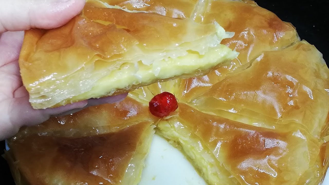 طعمها خيال.. طريقة عمل الجلاش بحشوة الكاسترد الخطيرة لأولادك طعمها خيال.. طريقة عمل الجلاش بحشوة الكاسترد الخطيرة لأولادك