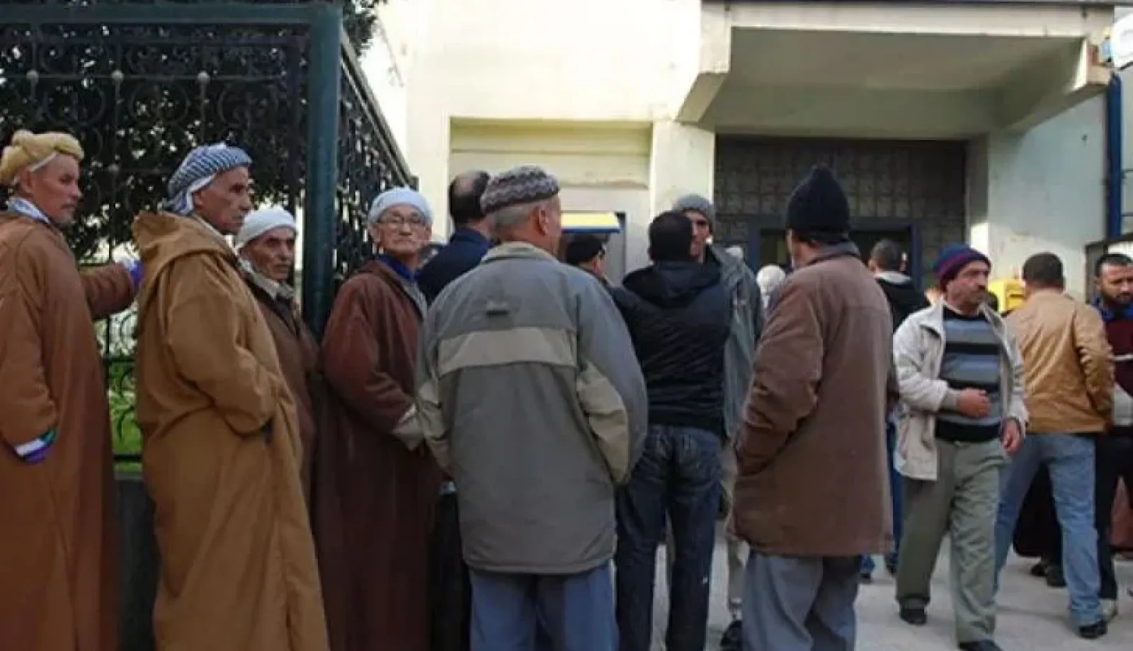 هام للمتقاعدين في الجزائر 2025.. استعلم عن راتبك