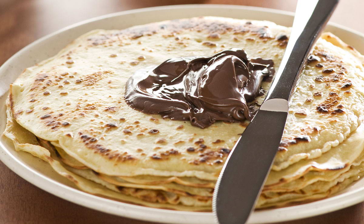 طريقة عمل الكريب بدون بيض ولا حليب طريقة عمل الكريب بدون بيض ولا حليب