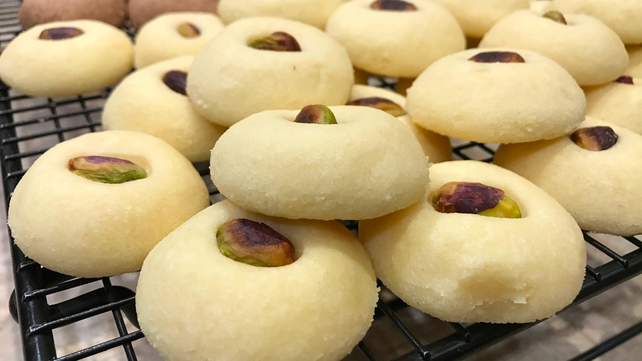 طريقة عمل الغريبة البيتي طريقة عمل الغريبة البيتي