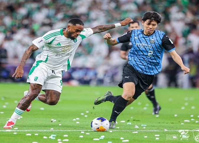 بدأت يا عشـــــاق.. تشكيل الأن الأهلي السعودي أمام بيراميدز وتردد القناة الناقلة مفتوحة