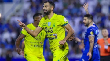 القنوات الناقلة لمباراة الهلال والخليج 